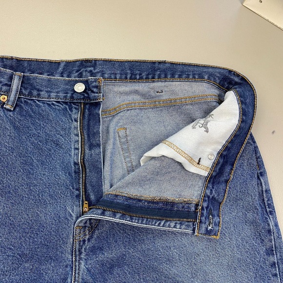 Levis 505 Regular Fit Mens 40x30 Straight Leg Jeans Blue Medium Wash 505 0216 - Picture 7 of 16